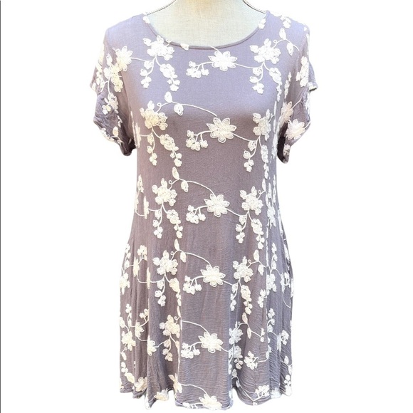 ALTERED State Dress or Top Grey Cream Vine Embroidery Pockets Flutter Sleeve M - Picture 1 of 10